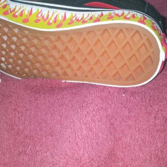 Vans - Picture 8 of 9